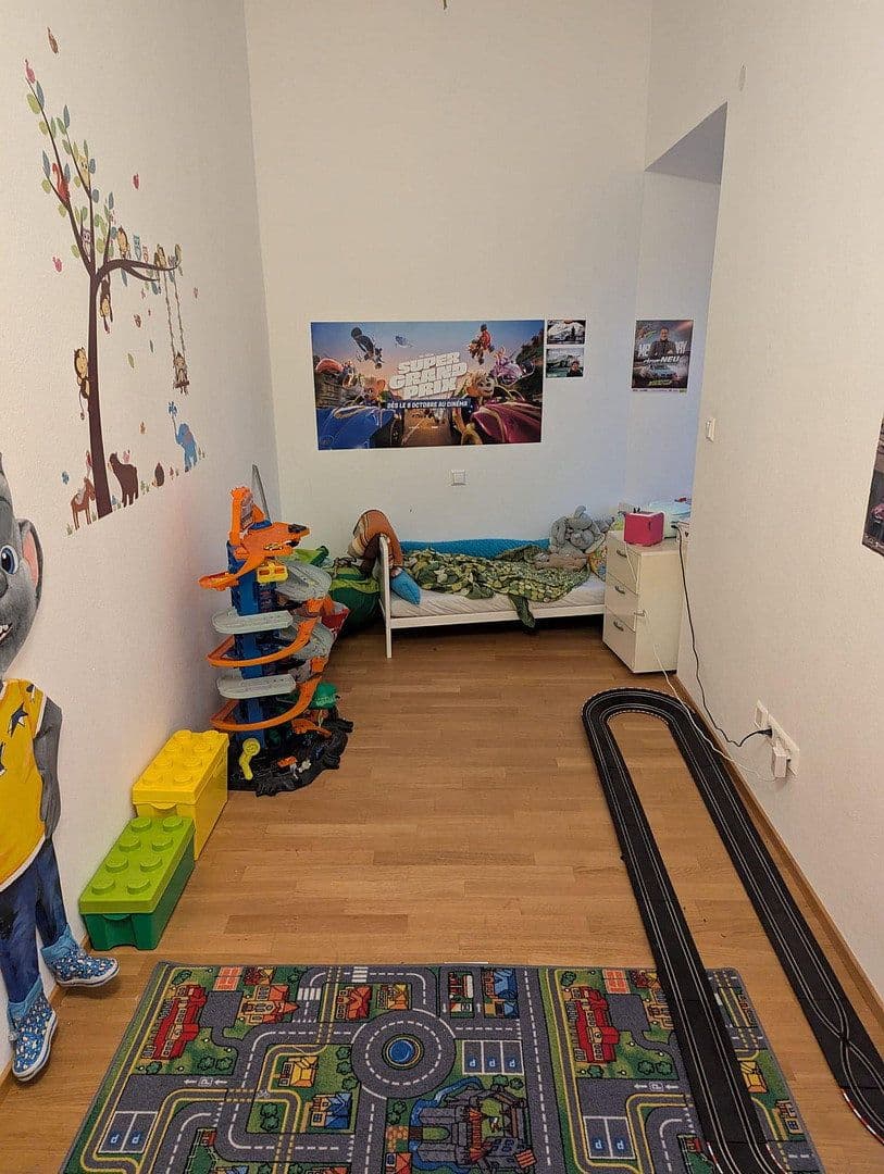 Pronájem bytu 3+1 86 m², Martin-Lutherstr.23, Lahr/Schwarzwald, Bádensko-Württembersko Pronájem bytu 3+1 86 m², Martin-Lutherstr.23, Lahr/Schwarzwald, Bádensko-Württembersko