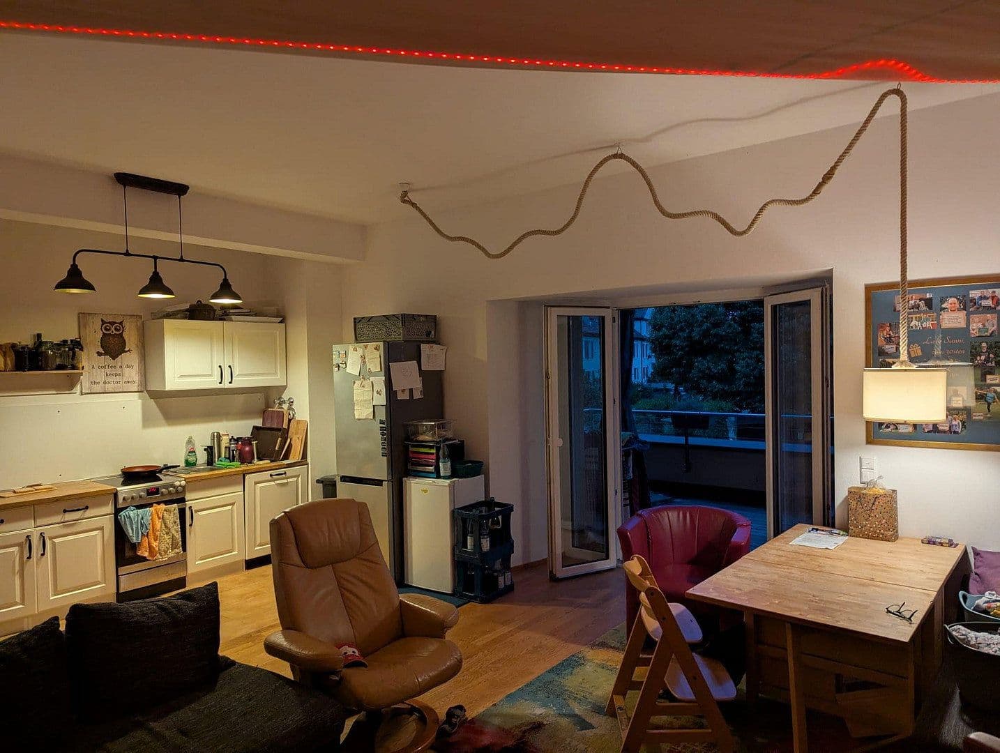 Pronájem bytu 3+1 86 m², Martin-Lutherstr.23, Lahr/Schwarzwald, Bádensko-Württembersko Pronájem bytu 3+1 86 m², Martin-Lutherstr.23, Lahr/Schwarzwald, Bádensko-Württembersko
