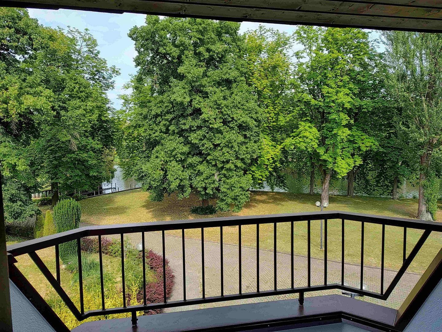 Prodej bytu 4+1 114 m², Am Pichelssee 55b, Berlin, Berlín Prodej bytu 4+1 114 m², Am Pichelssee 55b, Berlin, Berlín