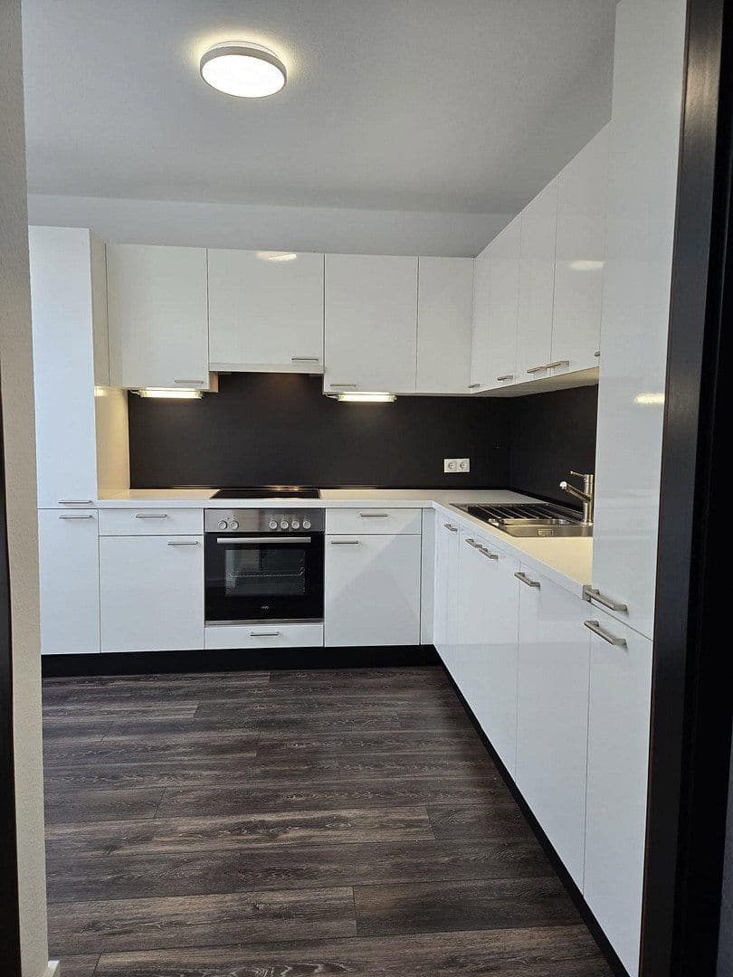 Prodej bytu 4+1 114 m², Am Pichelssee 55b, Berlin, Berlín Prodej bytu 4+1 114 m², Am Pichelssee 55b, Berlin, Berlín