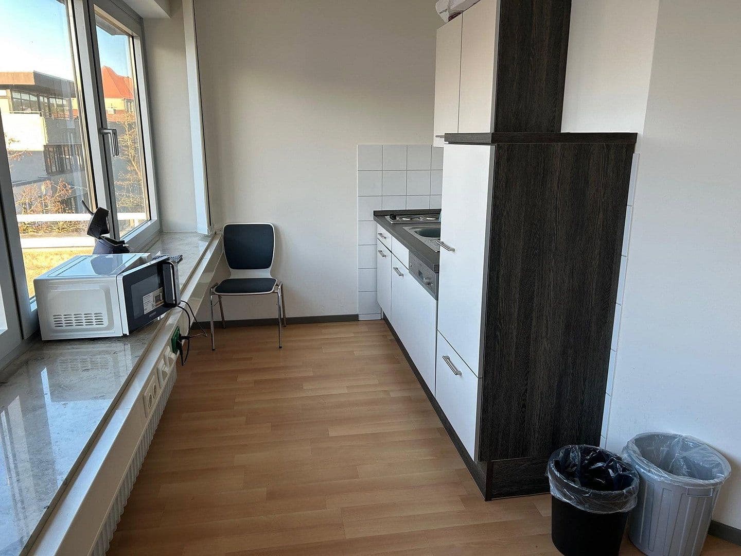 Pronájem kanceláře 150 m², Detmold, Severní Porýní-Vestfálsko Pronájem kanceláře 150 m², Detmold, Severní Porýní-Vestfálsko