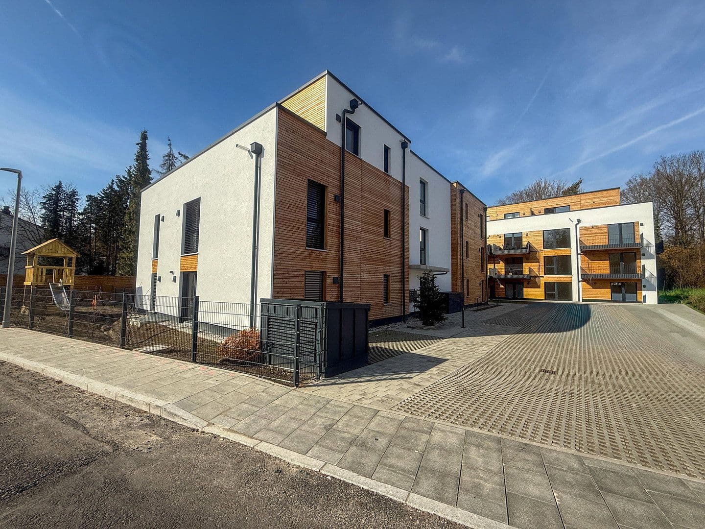 Pronájem bytu 1+1 36 m², Grünlandstr. 3a, Karlsfeld, Bavorsko Pronájem bytu 1+1 36 m², Grünlandstr. 3a, Karlsfeld, Bavorsko
