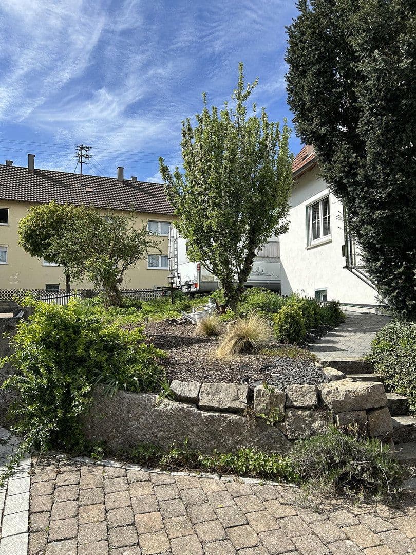 Prodej domu 130 m², pozemek 589 m², Hüttlingen, Bádensko-Württembersko Prodej domu 130 m², pozemek 589 m², Hüttlingen, Bádensko-Württembersko