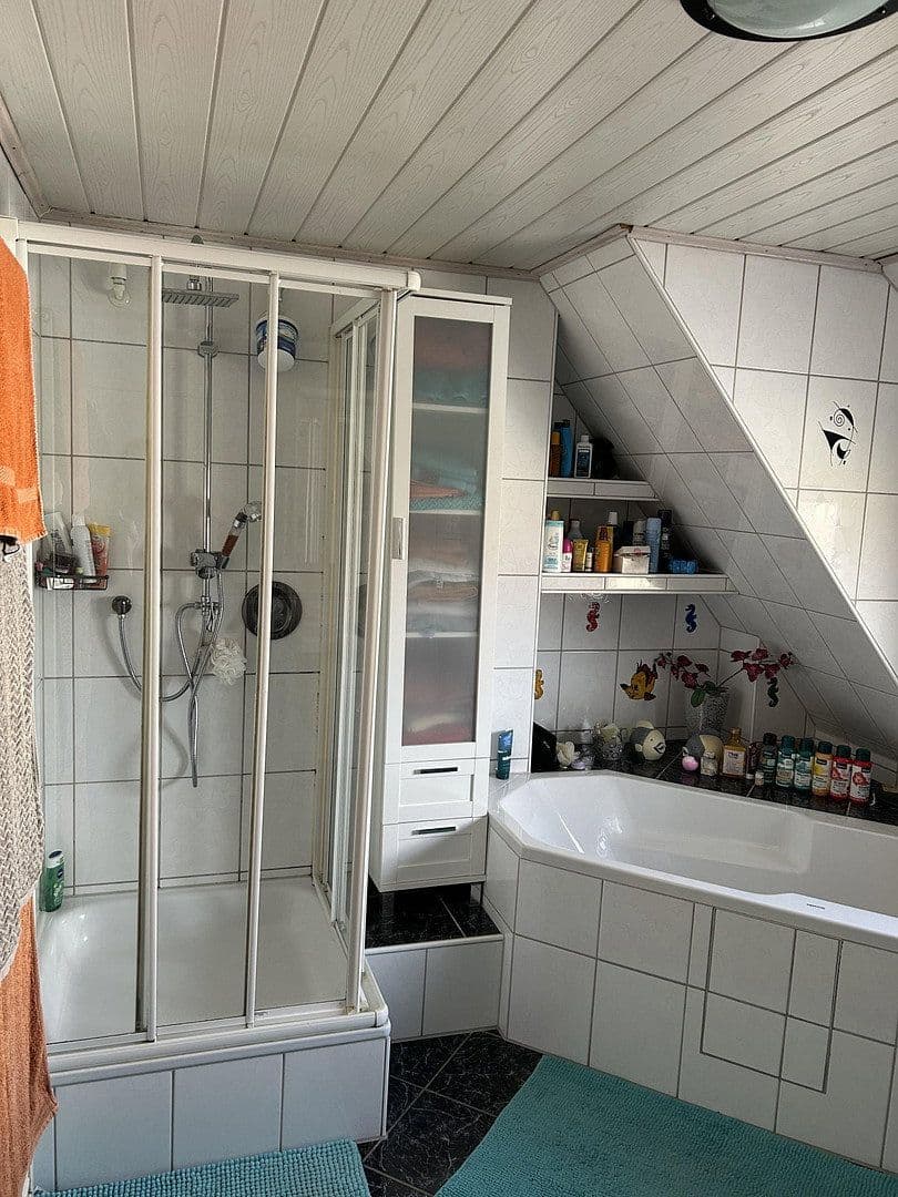 Prodej domu 130 m², pozemek 589 m², Hüttlingen, Bádensko-Württembersko Prodej domu 130 m², pozemek 589 m², Hüttlingen, Bádensko-Württembersko