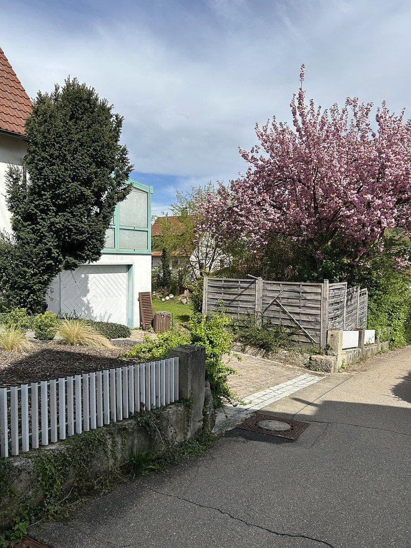 Prodej domu 130 m², pozemek 589 m², Hüttlingen, Bádensko-Württembersko Prodej domu 130 m², pozemek 589 m², Hüttlingen, Bádensko-Württembersko