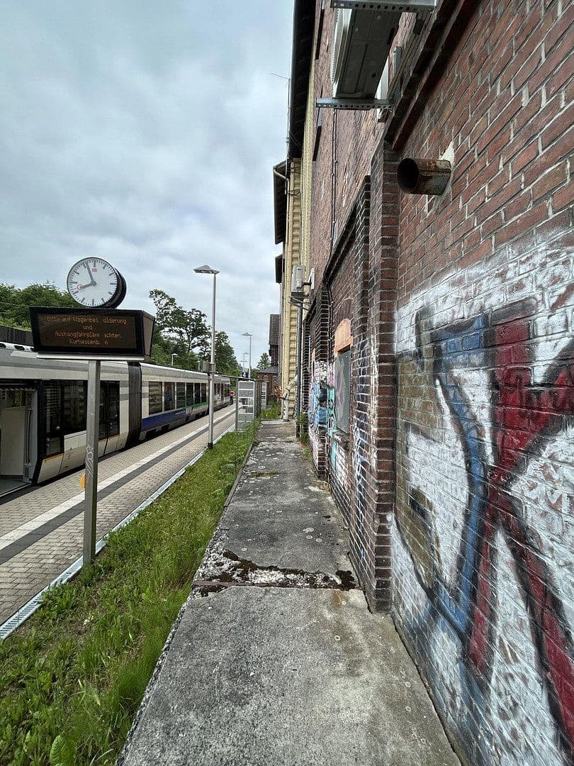 Prodej nebytového prostoru 746 m², An der Bahn 11, Zierenberg, Hessen Prodej nebytového prostoru 746 m², An der Bahn 11, Zierenberg, Hessen