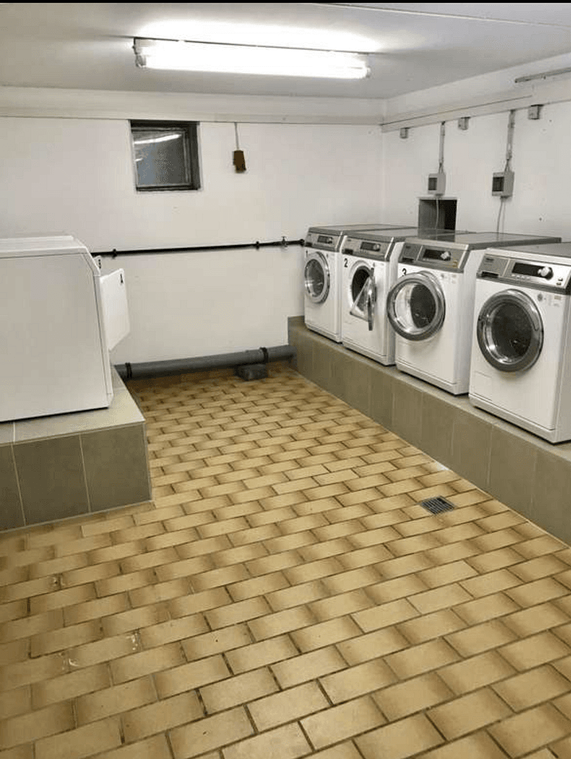 Pronájem bytu 1+1 20 m², Stöckener Str. 173, Hannover, Dolní Sasko Pronájem bytu 1+1 20 m², Stöckener Str. 173, Hannover, Dolní Sasko