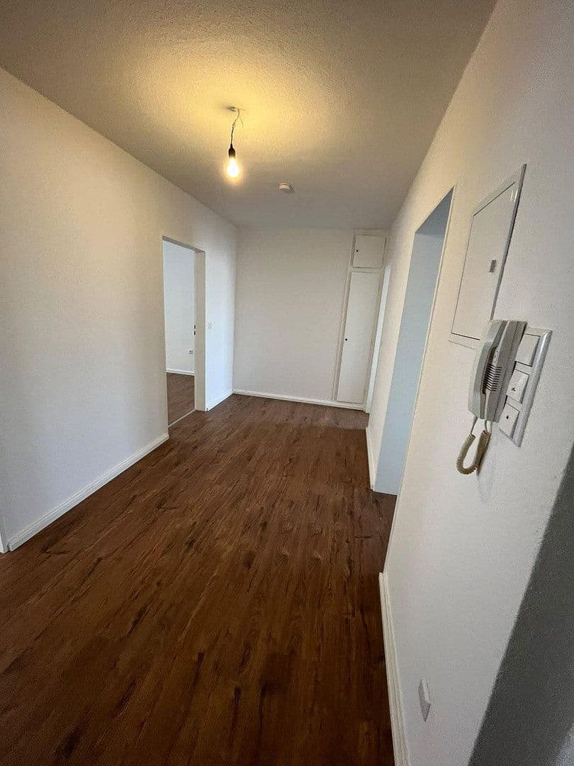 Pronájem bytu 2+1 63 m², Kaiser-Wilhelm-Strasse 21, Ludwigshafen, Porýní-Falc Pronájem bytu 2+1 63 m², Kaiser-Wilhelm-Strasse 21, Ludwigshafen, Porýní-Falc