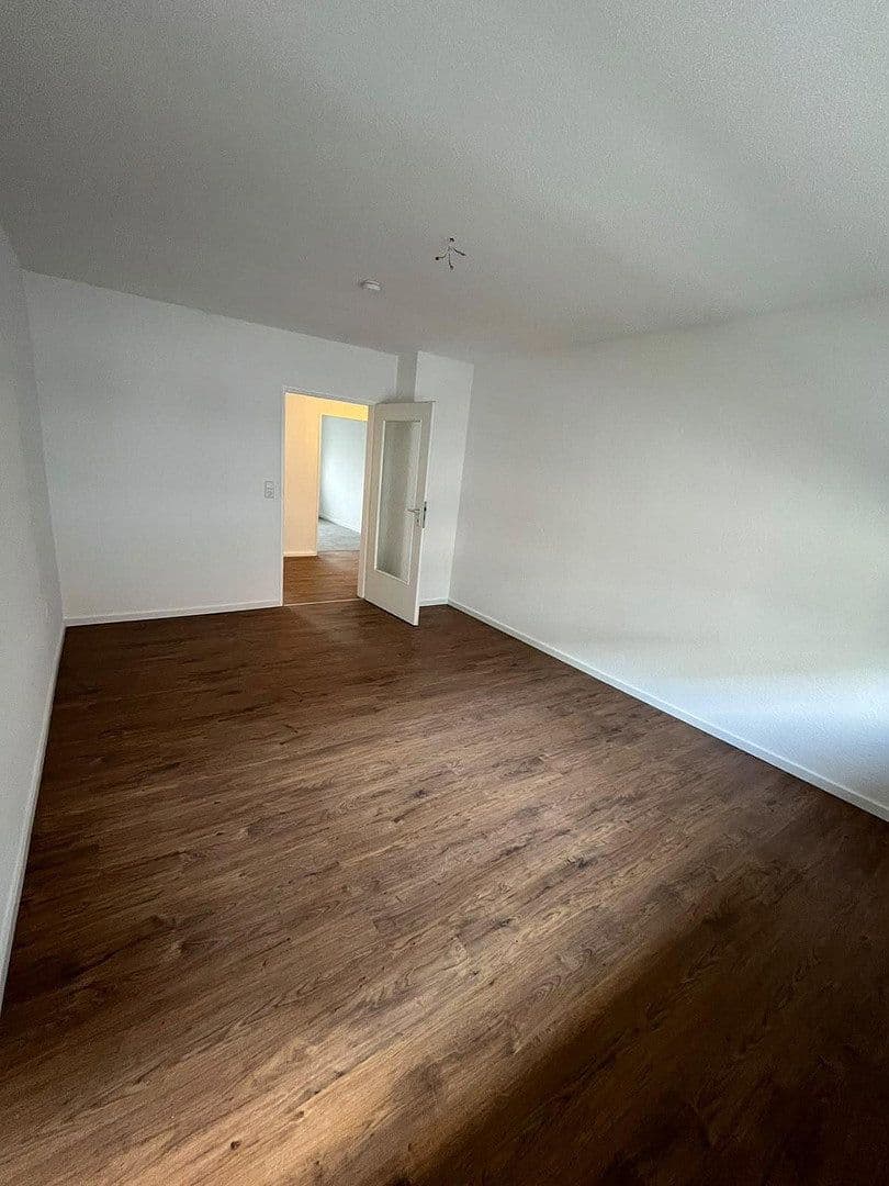 Pronájem bytu 2+1 63 m², Kaiser-Wilhelm-Strasse 21, Ludwigshafen, Porýní-Falc Pronájem bytu 2+1 63 m², Kaiser-Wilhelm-Strasse 21, Ludwigshafen, Porýní-Falc