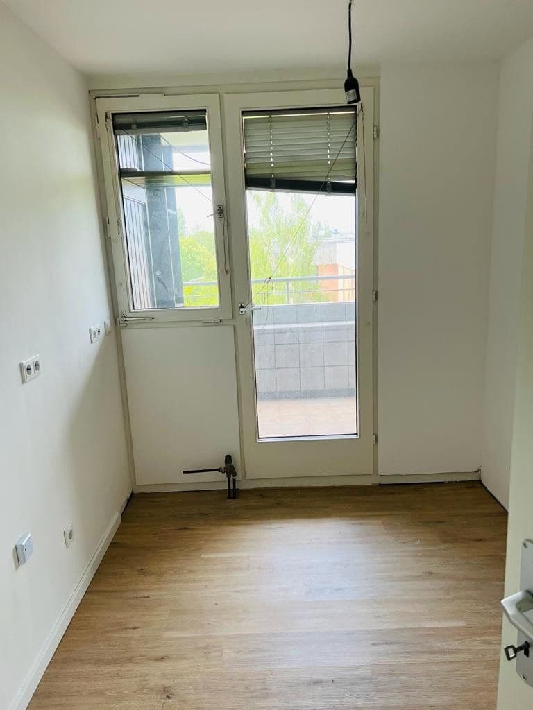 Pronájem bytu 2+1 65 m², Nüßstr. 18, Sindelfingen, Bádensko-Württembersko Pronájem bytu 2+1 65 m², Nüßstr. 18, Sindelfingen, Bádensko-Württembersko