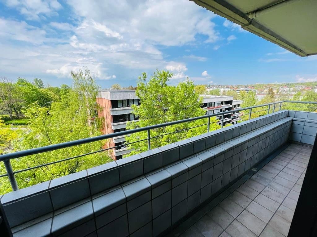 Pronájem bytu 2+1 65 m², Nüßstr. 18, Sindelfingen, Bádensko-Württembersko Pronájem bytu 2+1 65 m², Nüßstr. 18, Sindelfingen, Bádensko-Württembersko