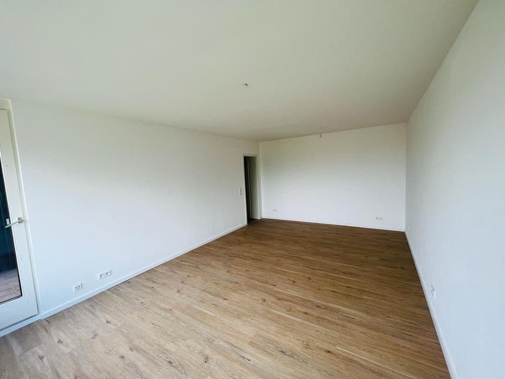 Pronájem bytu 2+1 65 m², Nüßstr. 18, Sindelfingen, Bádensko-Württembersko Pronájem bytu 2+1 65 m², Nüßstr. 18, Sindelfingen, Bádensko-Württembersko