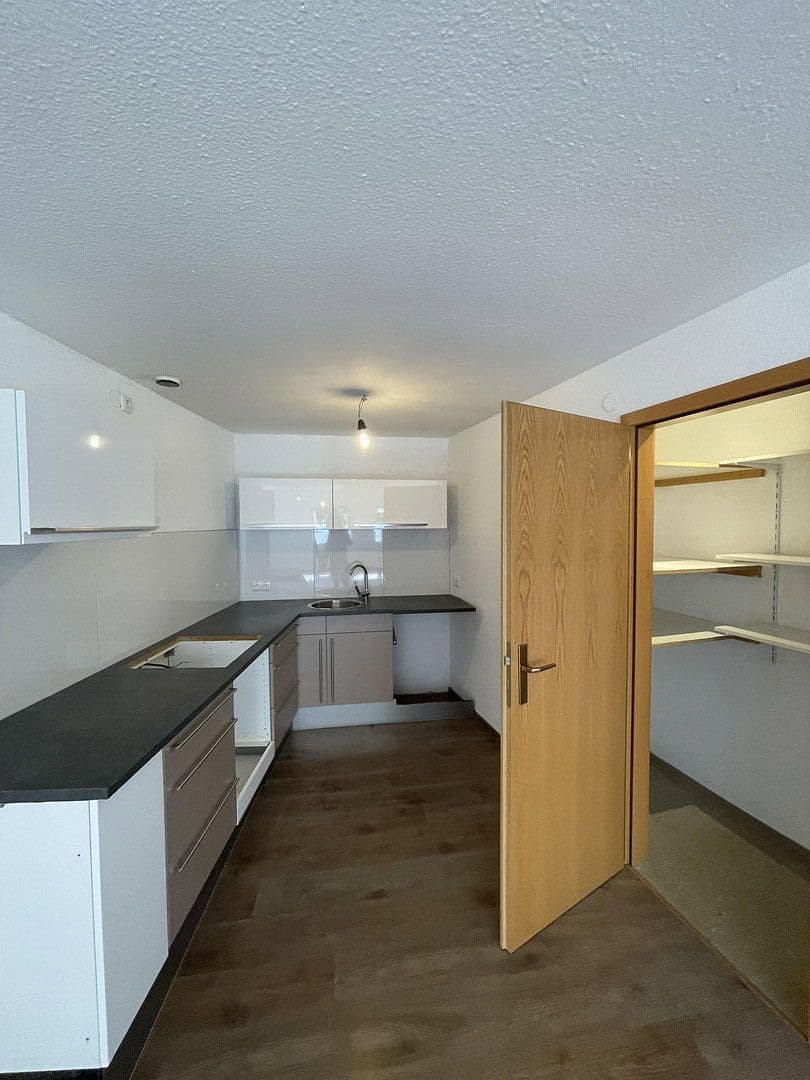 Prodej bytu 2+1 68 m², Öhringen, Bádensko-Württembersko Prodej bytu 2+1 68 m², Öhringen, Bádensko-Württembersko