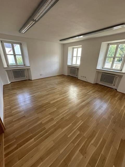 Pronájem domu 190 m², pozemek 1.000 m², An den Linden 14, Mühlhausen, Bavorsko Pronájem domu 190 m², pozemek 1.000 m², An den Linden 14, Mühlhausen, Bavorsko