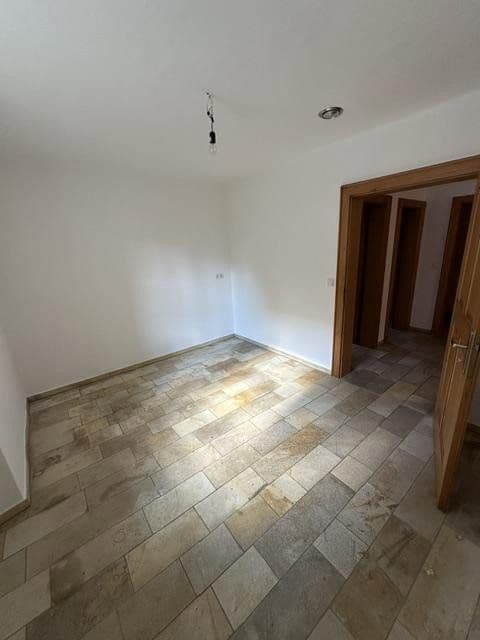 Pronájem domu 190 m², pozemek 1.000 m², An den Linden 14, Mühlhausen, Bavorsko Pronájem domu 190 m², pozemek 1.000 m², An den Linden 14, Mühlhausen, Bavorsko