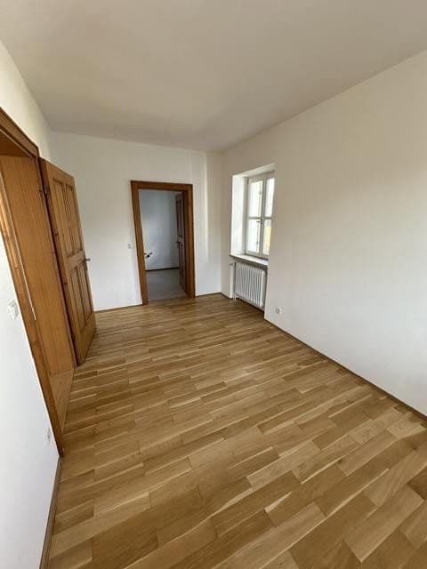 Pronájem domu 190 m², pozemek 1.000 m², An den Linden 14, Mühlhausen, Bavorsko Pronájem domu 190 m², pozemek 1.000 m², An den Linden 14, Mühlhausen, Bavorsko