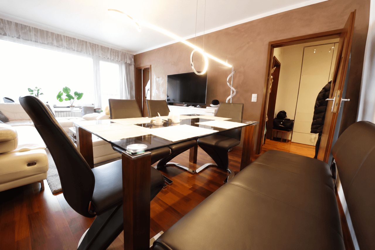 Prodej bytu 3+1 77 m², Erich-Ollenhauer-Str. 34e, Wiesbaden, Hessen Prodej bytu 3+1 77 m², Erich-Ollenhauer-Str. 34e, Wiesbaden, Hessen
