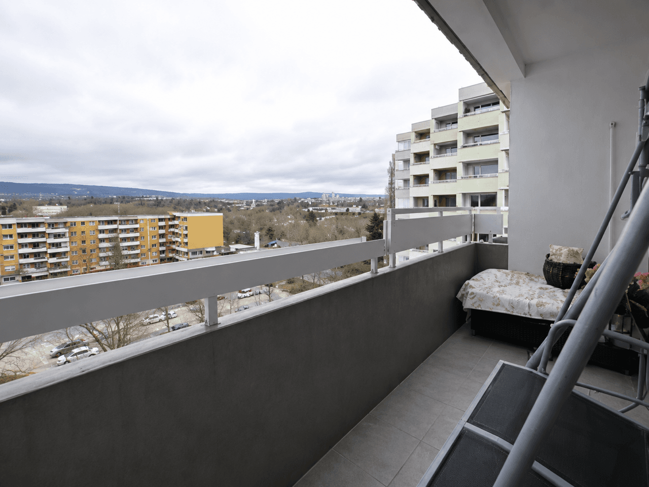 Prodej bytu 3+1 77 m², Erich-Ollenhauer-Str. 34e, Wiesbaden, Hessen Prodej bytu 3+1 77 m², Erich-Ollenhauer-Str. 34e, Wiesbaden, Hessen