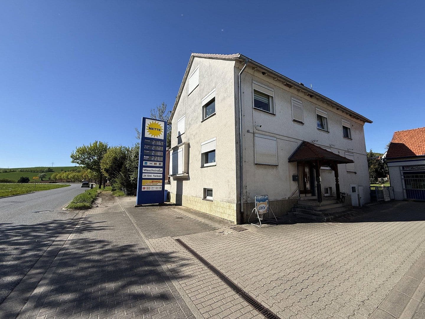 Prodej domu 215 m², pozemek 610 m², Frankfurter Straße 22, Borken (Hessen), Hessen Prodej domu 215 m², pozemek 610 m², Frankfurter Straße 22, Borken (Hessen), Hessen