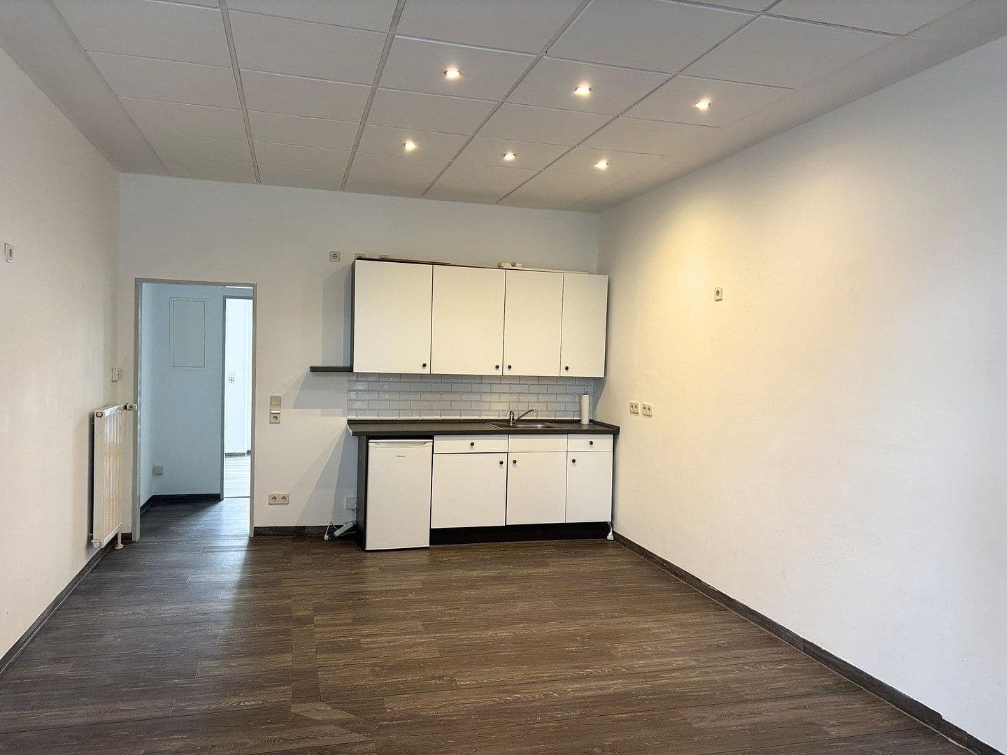Prodej kanceláře 38 m², Schortens, Dolní Sasko Prodej kanceláře 38 m², Schortens, Dolní Sasko