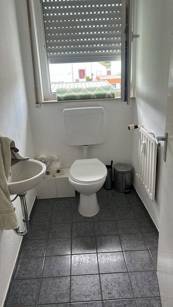 Pronájem bytu 4+1 111 m², Kornblumenstr. 22, Rheinstetten, Bádensko-Württembersko Pronájem bytu 4+1 111 m², Kornblumenstr. 22, Rheinstetten, Bádensko-Württembersko