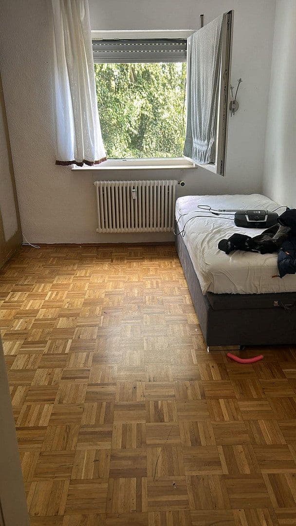 Pronájem bytu 4+1 111 m², Kornblumenstr. 22, Rheinstetten, Bádensko-Württembersko Pronájem bytu 4+1 111 m², Kornblumenstr. 22, Rheinstetten, Bádensko-Württembersko