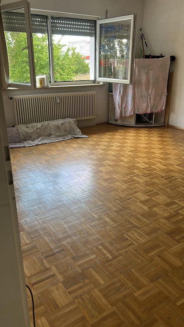 Pronájem bytu 4+1 111 m², Kornblumenstr. 22, Rheinstetten, Bádensko-Württembersko Pronájem bytu 4+1 111 m², Kornblumenstr. 22, Rheinstetten, Bádensko-Württembersko