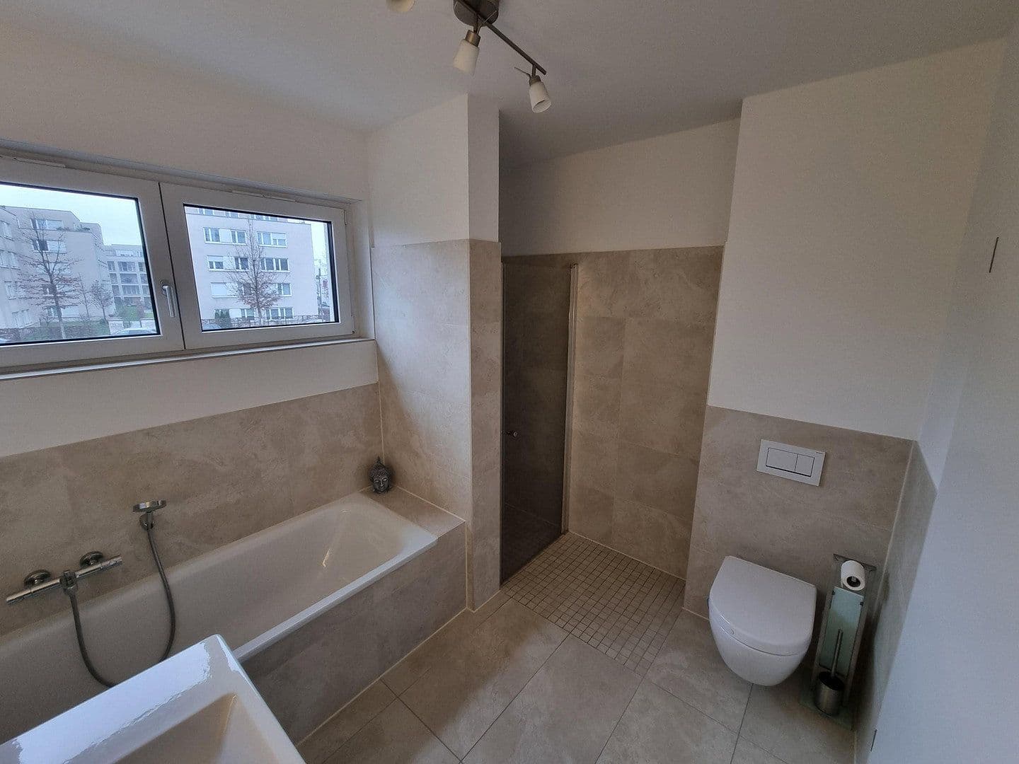Pronájem bytu 2+1 73 m², Wolfgang-Bangert-Strasse 8, Frankfurt am Main, Hessen Pronájem bytu 2+1 73 m², Wolfgang-Bangert-Strasse 8, Frankfurt am Main, Hessen