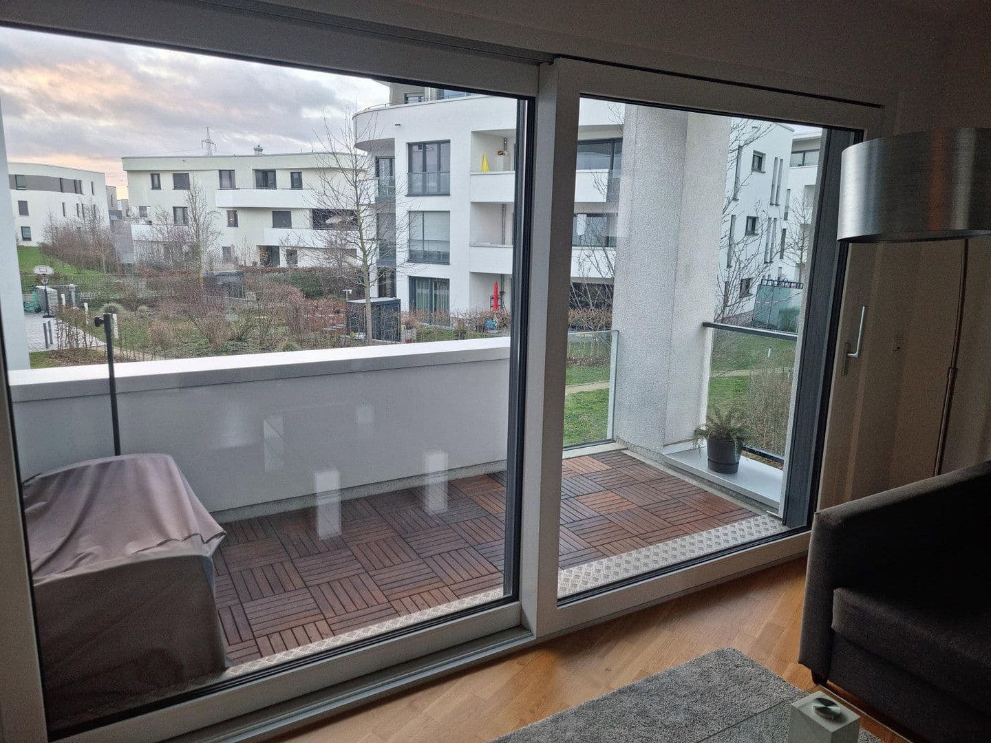 Pronájem bytu 2+1 73 m², Wolfgang-Bangert-Strasse 8, Frankfurt am Main, Hessen Pronájem bytu 2+1 73 m², Wolfgang-Bangert-Strasse 8, Frankfurt am Main, Hessen
