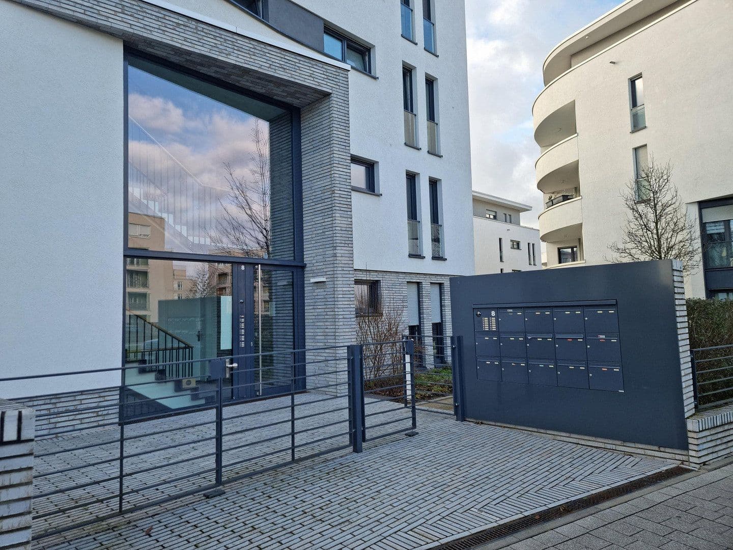 Pronájem bytu 2+1 73 m², Wolfgang-Bangert-Strasse 8, Frankfurt am Main, Hessen Pronájem bytu 2+1 73 m², Wolfgang-Bangert-Strasse 8, Frankfurt am Main, Hessen