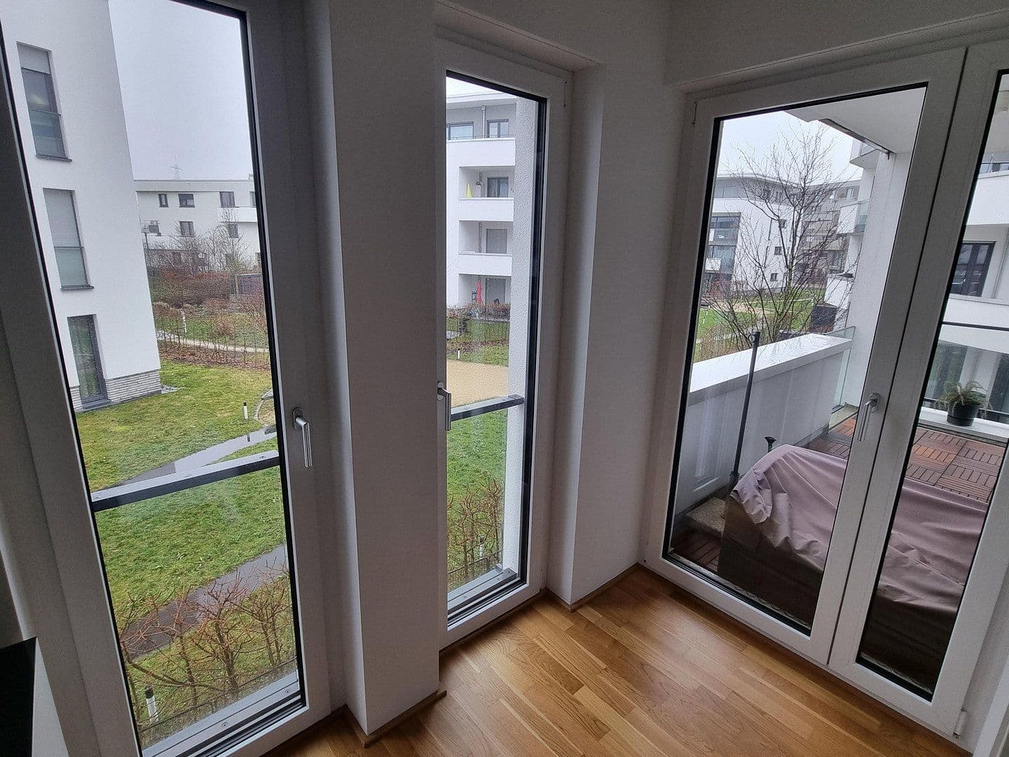 Pronájem bytu 2+1 73 m², Wolfgang-Bangert-Strasse 8, Frankfurt am Main, Hessen Pronájem bytu 2+1 73 m², Wolfgang-Bangert-Strasse 8, Frankfurt am Main, Hessen