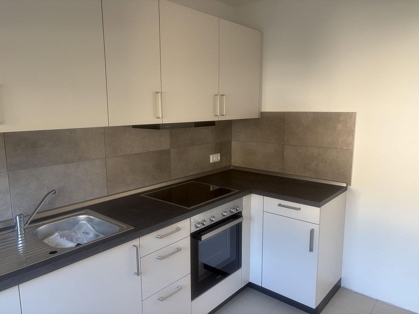 Pronájem bytu 3+1 74 m², Neckargemünd, Bádensko-Württembersko Pronájem bytu 3+1 74 m², Neckargemünd, Bádensko-Württembersko