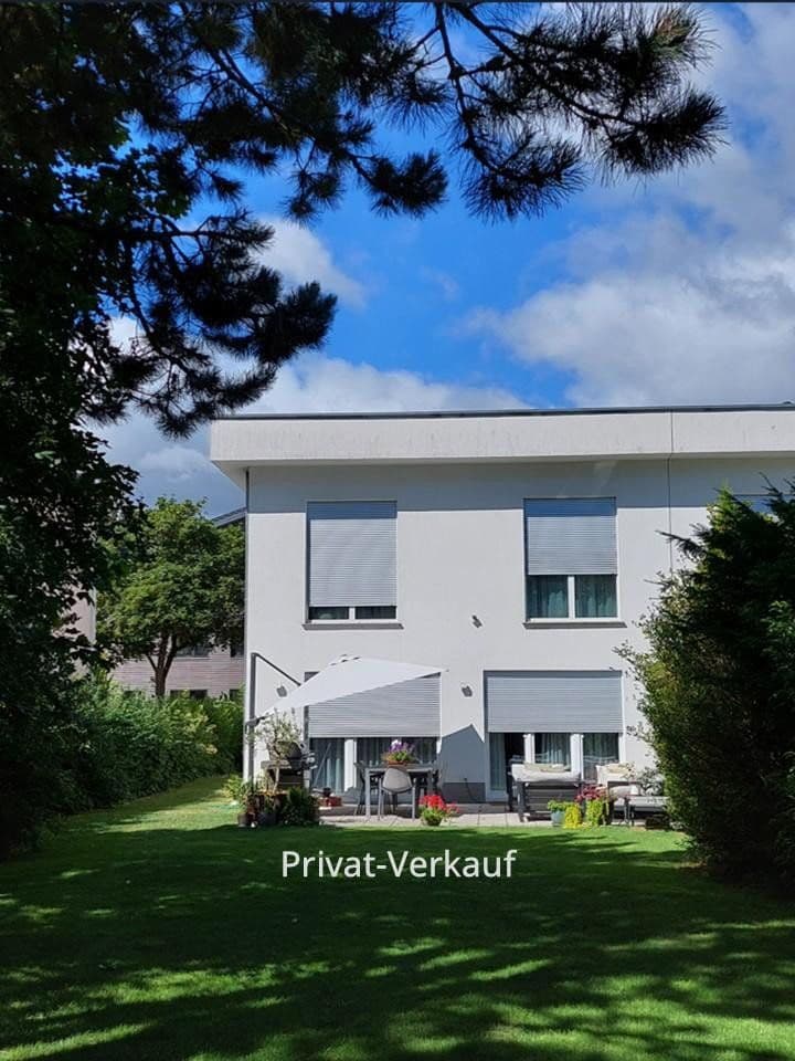 Prodej domu 210 m², pozemek 547 m², Berlin, Berlín Prodej domu 210 m², pozemek 547 m², Berlin, Berlín
