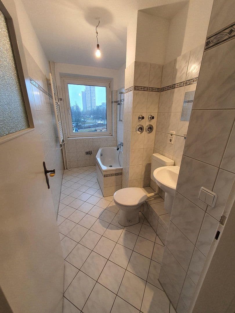 Pronájem bytu 1+1 40 m², Alt Marzahn 16 B, Berlin, Berlín Pronájem bytu 1+1 40 m², Alt Marzahn 16 B, Berlin, Berlín