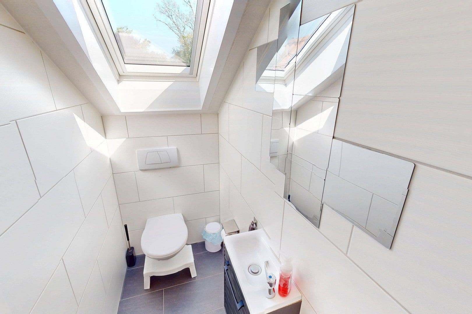 Prodej bytu 3+1 82 m², Wollinstraße 96, Stuttgart, Bádensko-Württembersko Prodej bytu 3+1 82 m², Wollinstraße 96, Stuttgart, Bádensko-Württembersko