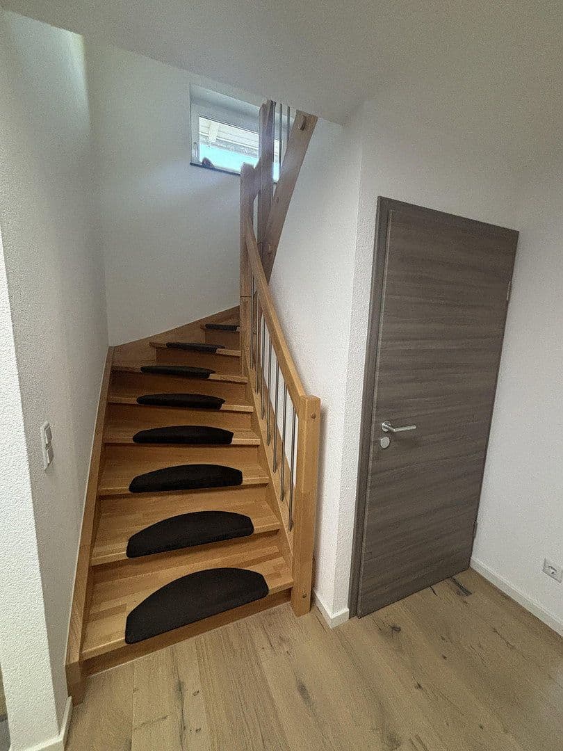 Prodej domu 123 m², pozemek 698 m², Auf Strieglen 2, Gosheim, Bádensko-Württembersko Prodej domu 123 m², pozemek 698 m², Auf Strieglen 2, Gosheim, Bádensko-Württembersko