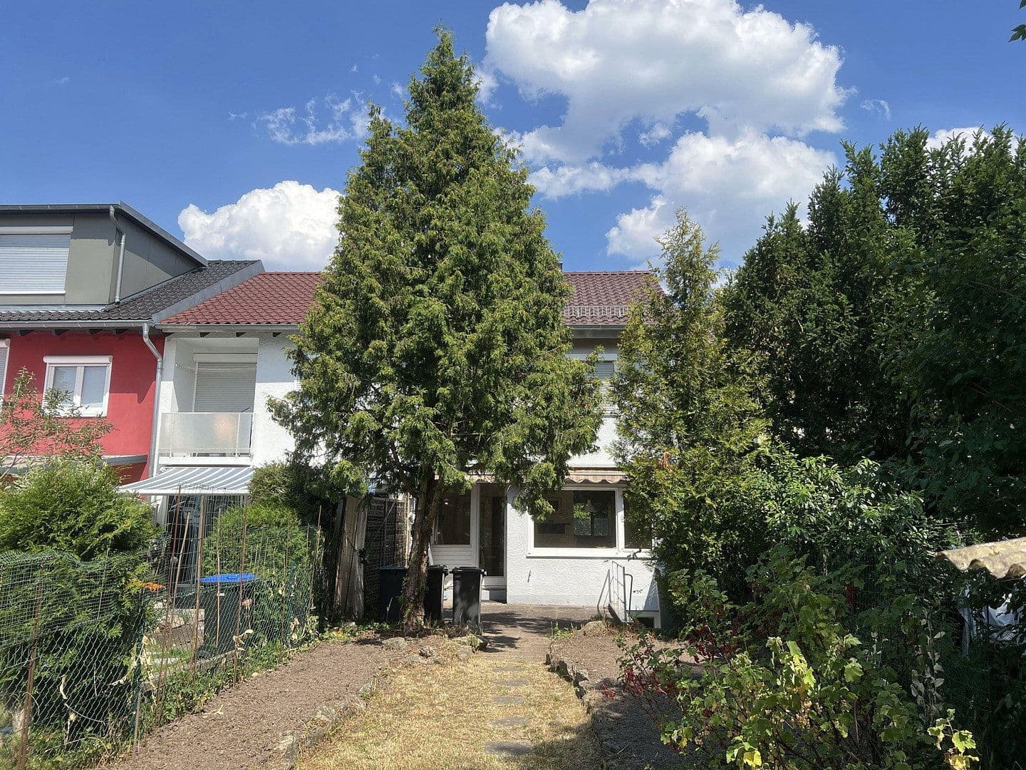 Prodej domu 92 m², pozemek 214 m², Fohrenbühlerstraße 103, Sindelfingen, Bádensko-Württembersko Prodej domu 92 m², pozemek 214 m², Fohrenbühlerstraße 103, Sindelfingen, Bádensko-Württembersko