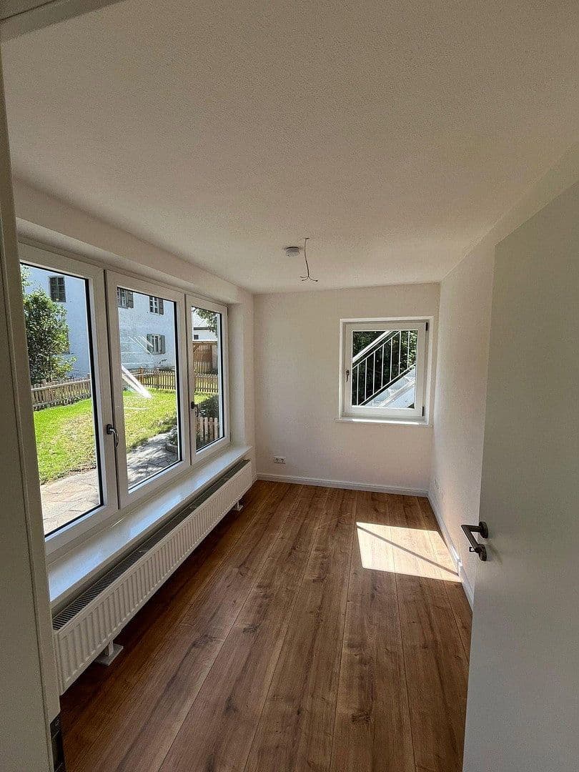 Pronájem bytu 4+1 86 m², Hauptstraße 43, Bad Kohlgrub, Bavorsko Pronájem bytu 4+1 86 m², Hauptstraße 43, Bad Kohlgrub, Bavorsko