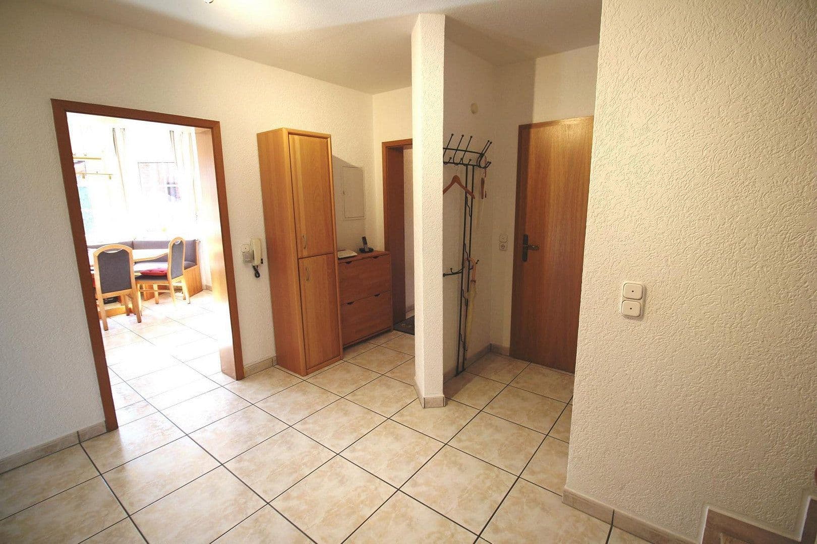 Prodej domu 165 m², pozemek 824 m², Immenhausen, Hessen Prodej domu 165 m², pozemek 824 m², Immenhausen, Hessen