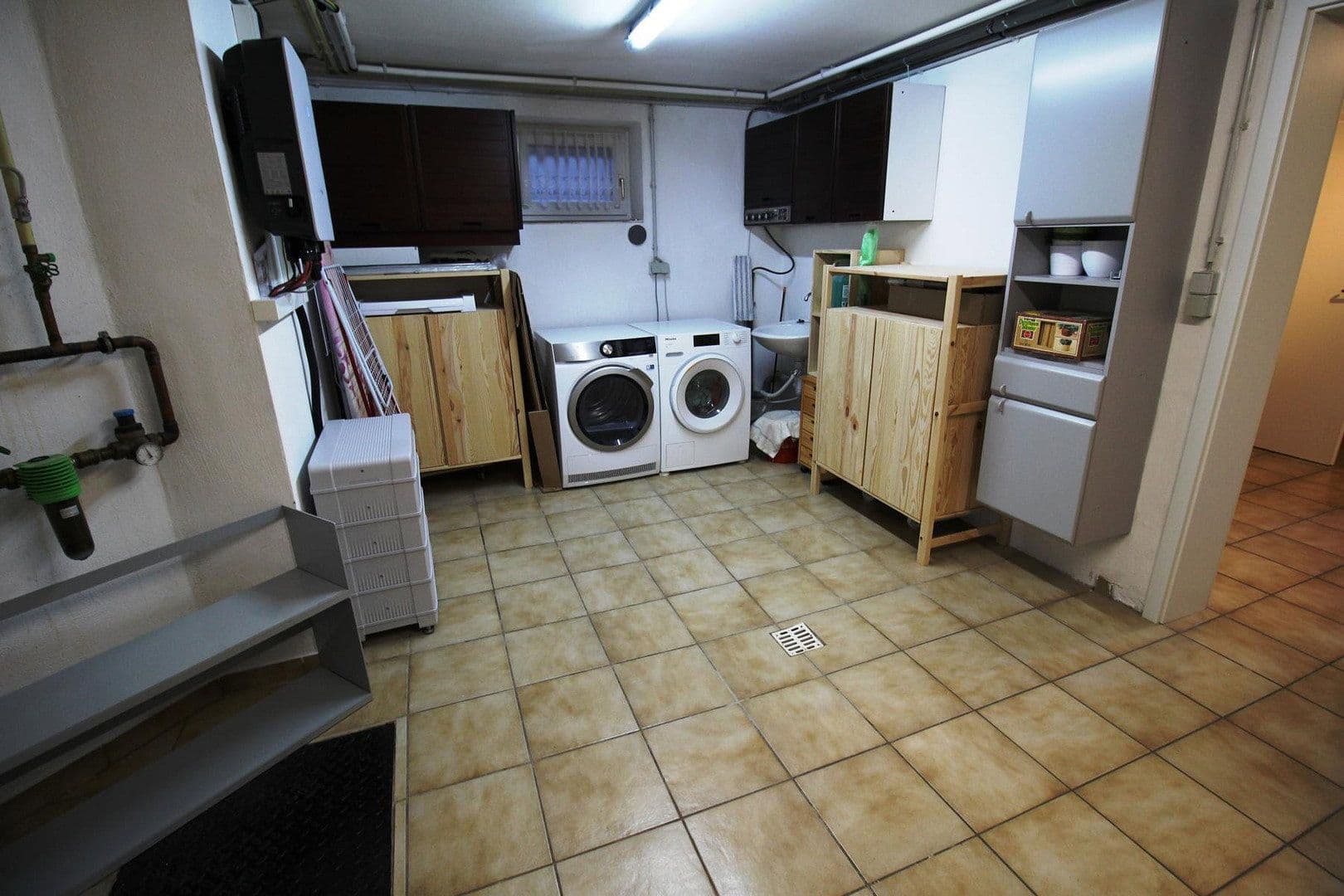 Prodej domu 165 m², pozemek 824 m², Immenhausen, Hessen Prodej domu 165 m², pozemek 824 m², Immenhausen, Hessen