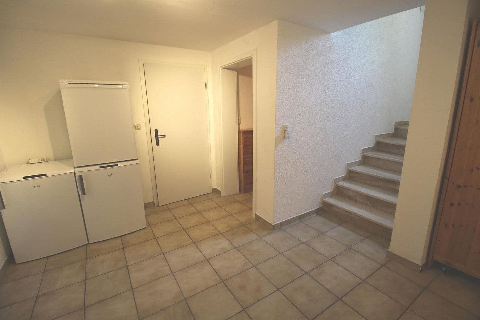 Prodej domu 165 m², pozemek 824 m², Immenhausen, Hessen Prodej domu 165 m², pozemek 824 m², Immenhausen, Hessen