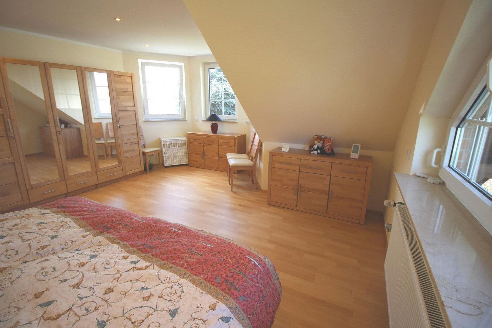 Prodej domu 165 m², pozemek 824 m², Immenhausen, Hessen Prodej domu 165 m², pozemek 824 m², Immenhausen, Hessen