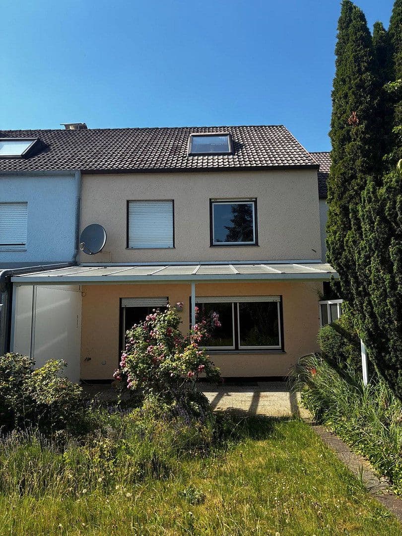 Prodej domu 129 m², pozemek 221 m², Germering, Bavorsko Prodej domu 129 m², pozemek 221 m², Germering, Bavorsko