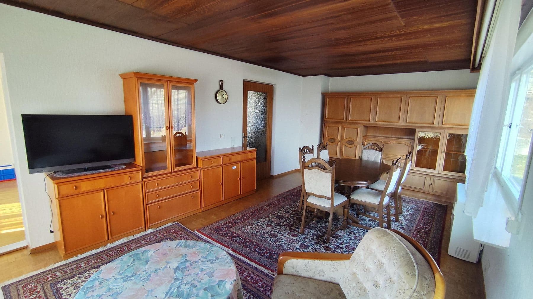 Prodej domu 156 m², pozemek 714 m², Kirchheim am Neckar, Bádensko-Württembersko Prodej domu 156 m², pozemek 714 m², Kirchheim am Neckar, Bádensko-Württembersko