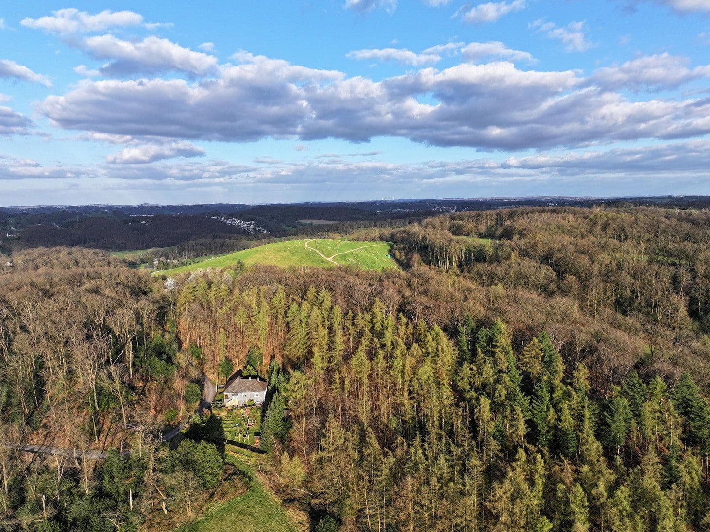Prodej domu 115 m², pozemek 1.258 m², Elfringhauser Str. 113, Hattingen, Severní Porýní-Vestfálsko Prodej domu 115 m², pozemek 1.258 m², Elfringhauser Str. 113, Hattingen, Severní Porýní-Vestfálsko