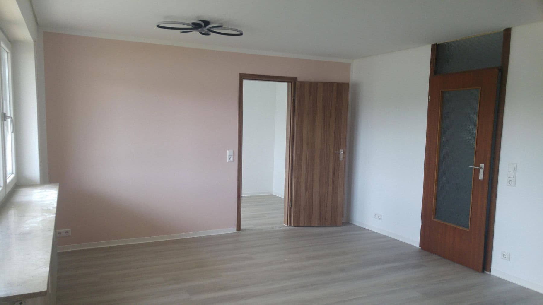 Pronájem bytu 1+kk 49 m², Leonberg, Bádensko-Württembersko Pronájem bytu 1+kk 49 m², Leonberg, Bádensko-Württembersko
