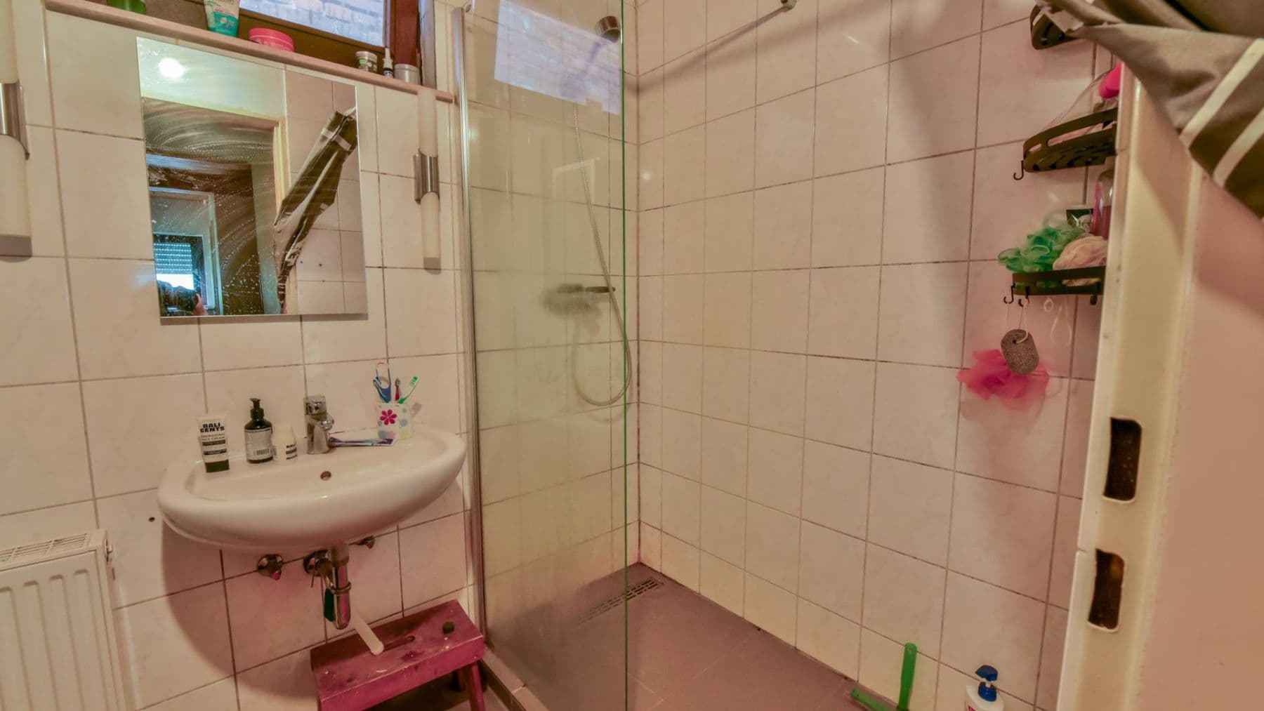 Prodej domu 120 m², pozemek 175 m², Modautal, Hessen Prodej domu 120 m², pozemek 175 m², Modautal, Hessen
