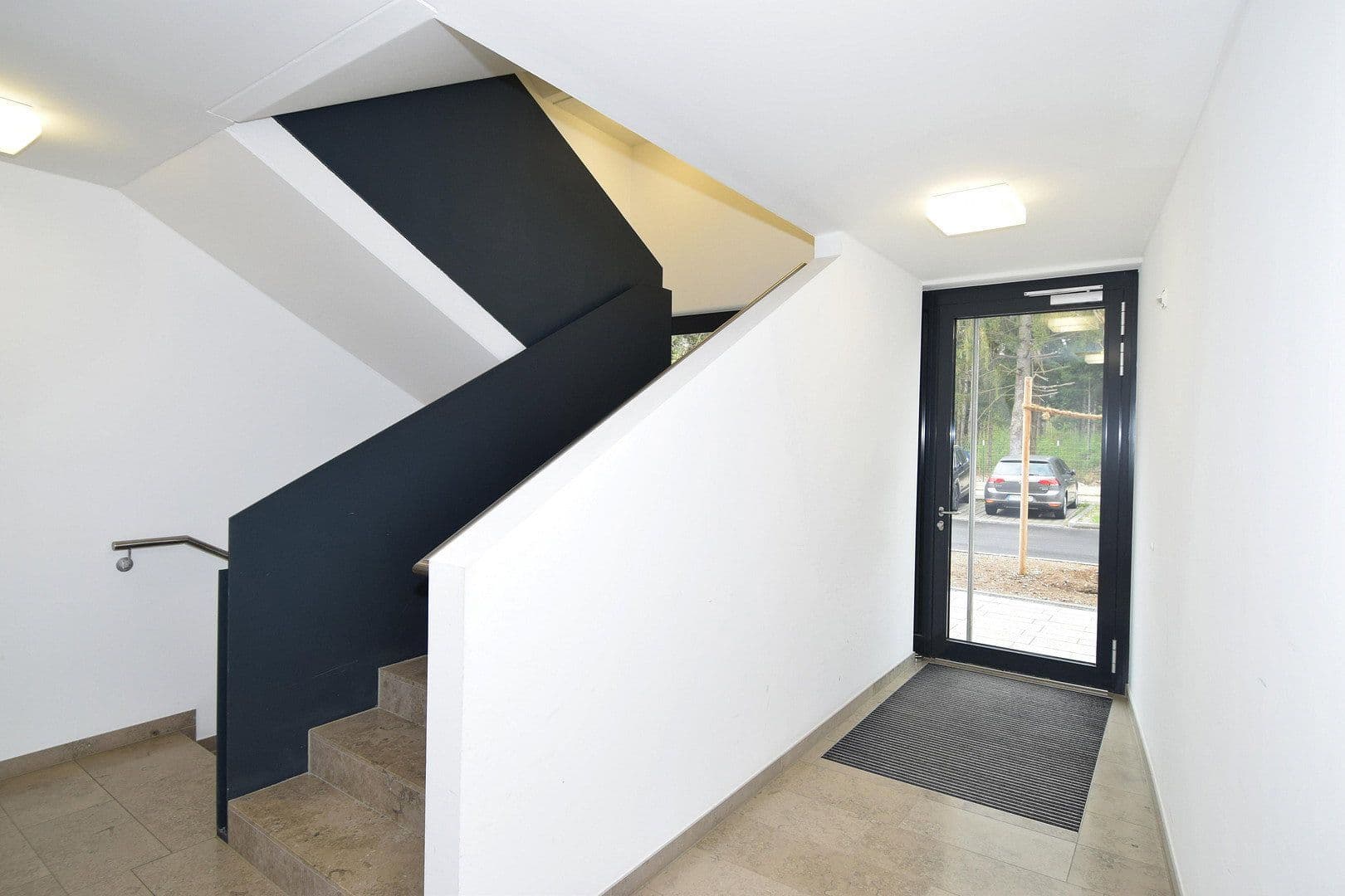 Pronájem kanceláře 219 m², Lise-Meitner-Str. 7, Krailling, Bavorsko Pronájem kanceláře 219 m², Lise-Meitner-Str. 7, Krailling, Bavorsko