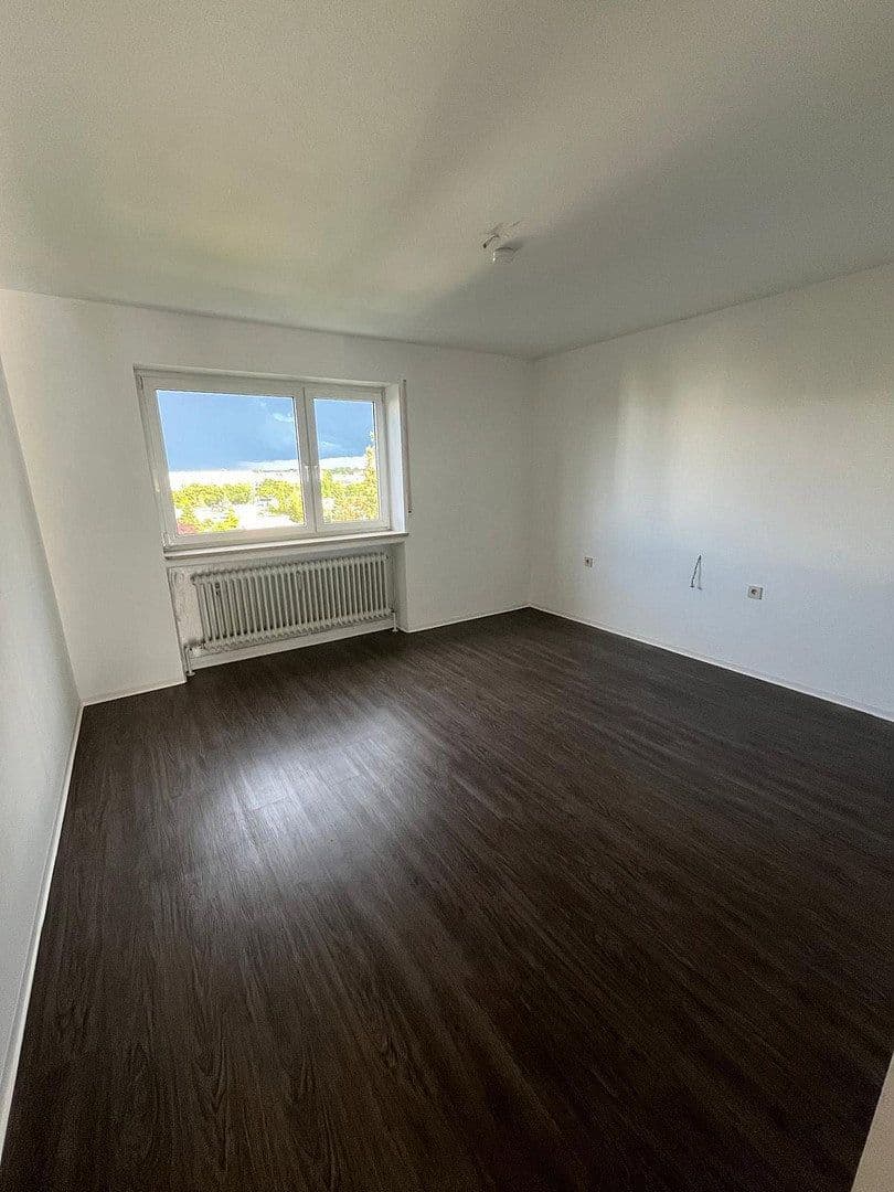 Prodej bytu 3+1 74 m², Königsbrunn, Bavorsko Prodej bytu 3+1 74 m², Königsbrunn, Bavorsko
