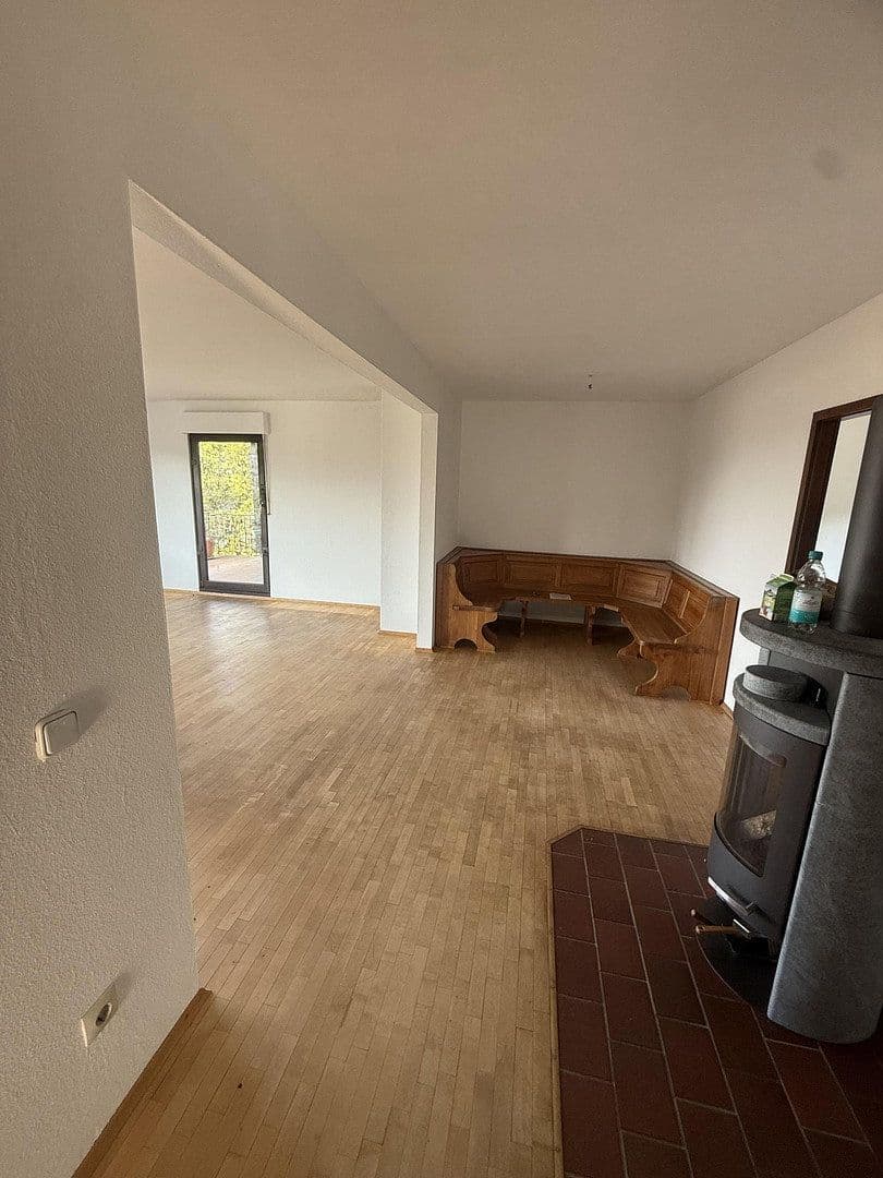 Prodej domu 230 m², pozemek 954 m², Kandern, Bádensko-Württembersko Prodej domu 230 m², pozemek 954 m², Kandern, Bádensko-Württembersko